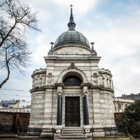 A Fiumei úti sírkert építészeti értékei - A mauzóleumok és az árkádsor