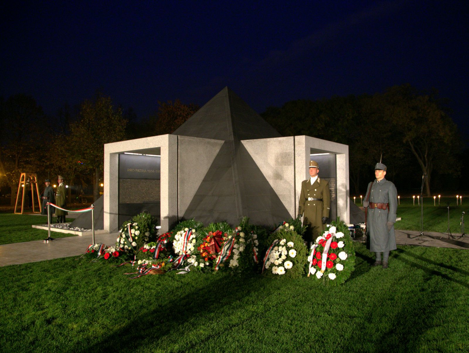 Felavatták az első világháború magyar hőseinek emlékművét