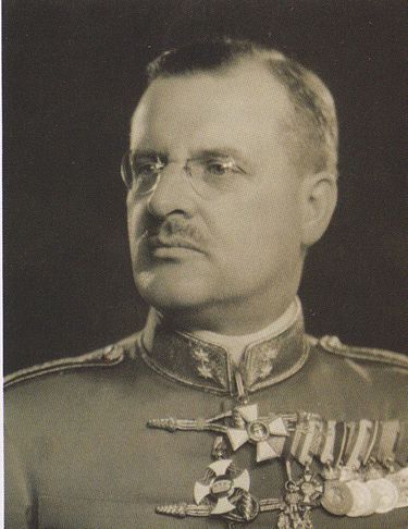 Hennyey Gusztáv, vitéz (1923-ig Erb Gusztáv)