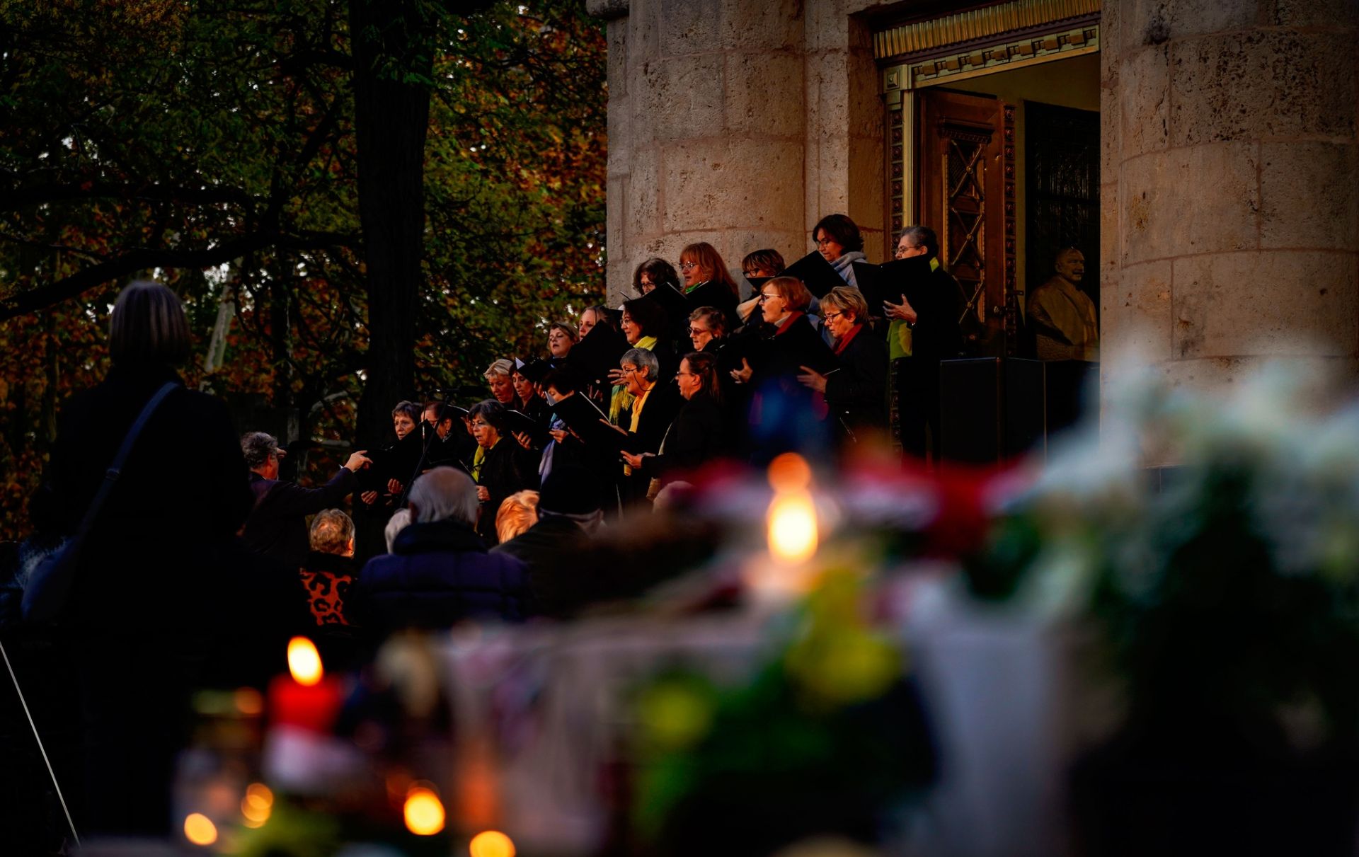 Hangok szárnyán – ünnepi kóruskoncertekkel vártuk az emlékezőket november 1-jén