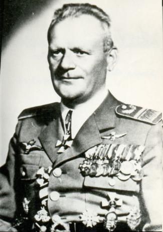 Bánfalvy István, vitéz (1929-ig Birnbauer István)