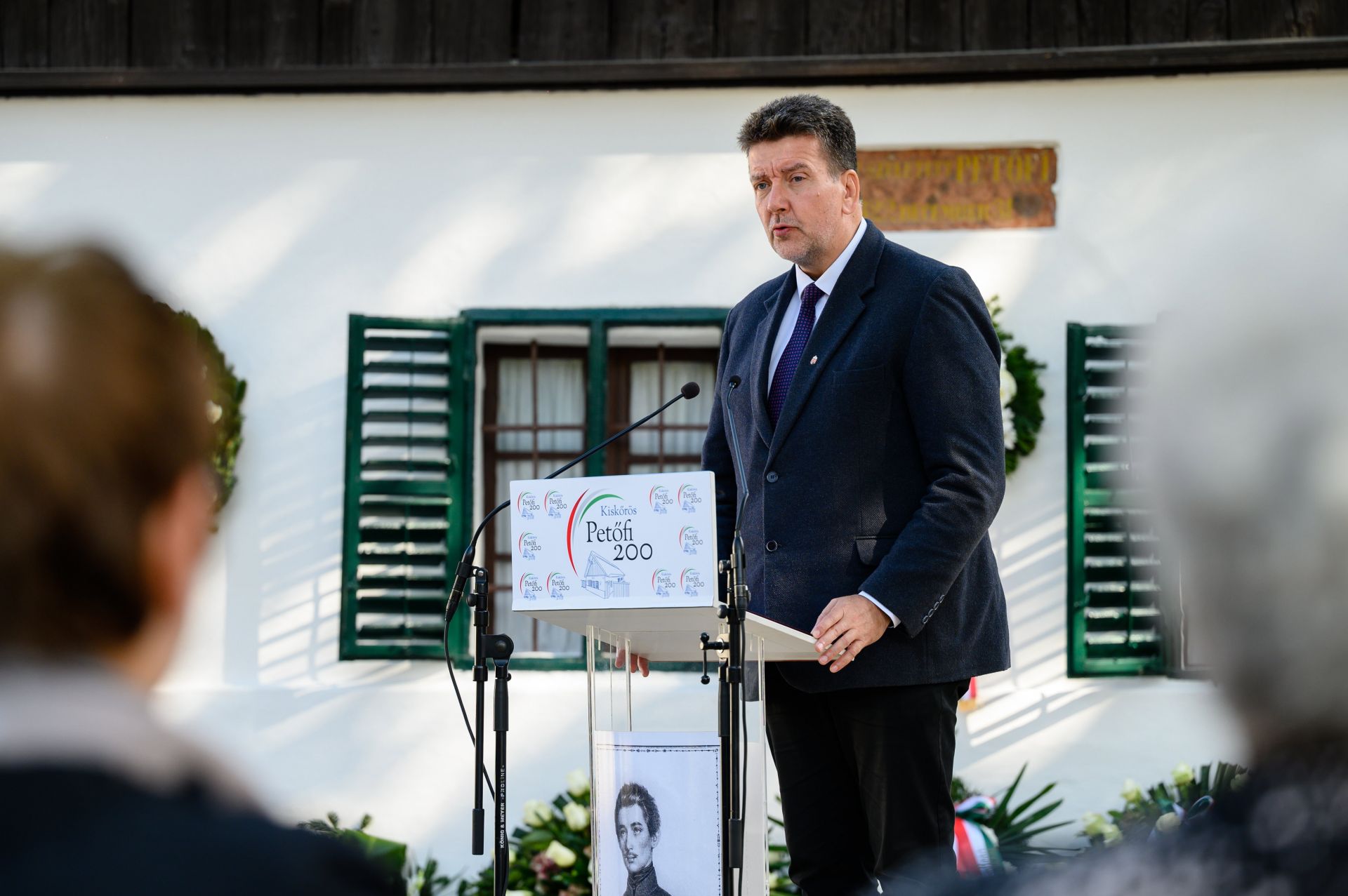 Felavatták a kiskőrösi Petőfi Szülőház és Emlékmúzeum történelmi emlékhellyé nyilvánítását jelző sztélét