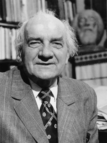 László Gyula
