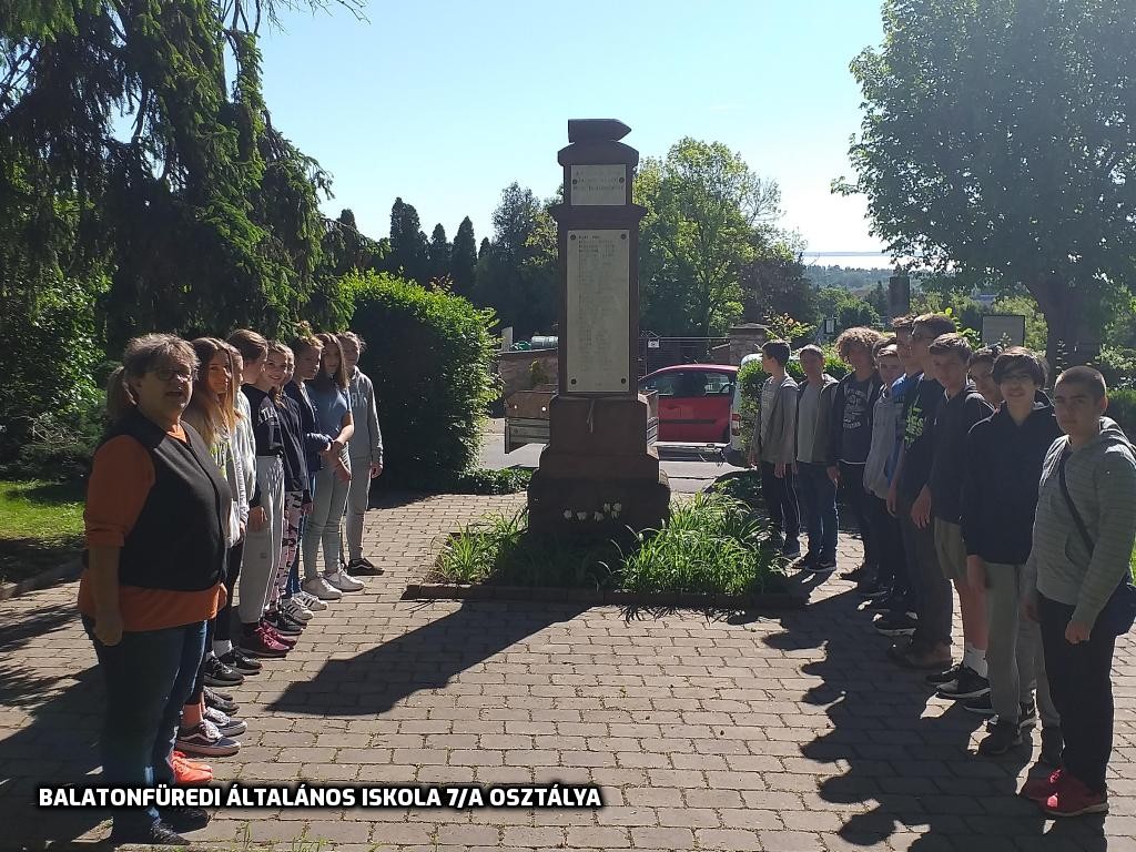 A hősökre emlékeztek országszerte a NÖRI felhívására