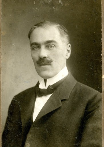 Korbuly Károly