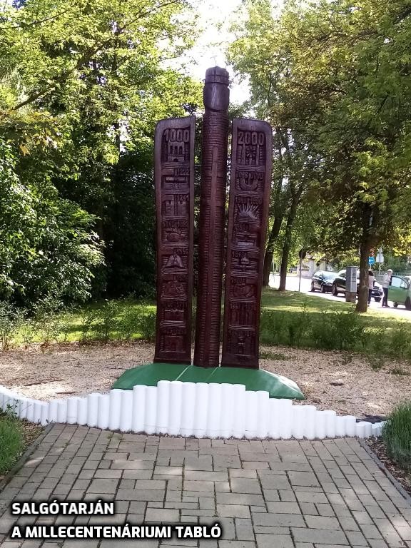 A hősökre emlékeztek országszerte a NÖRI felhívására